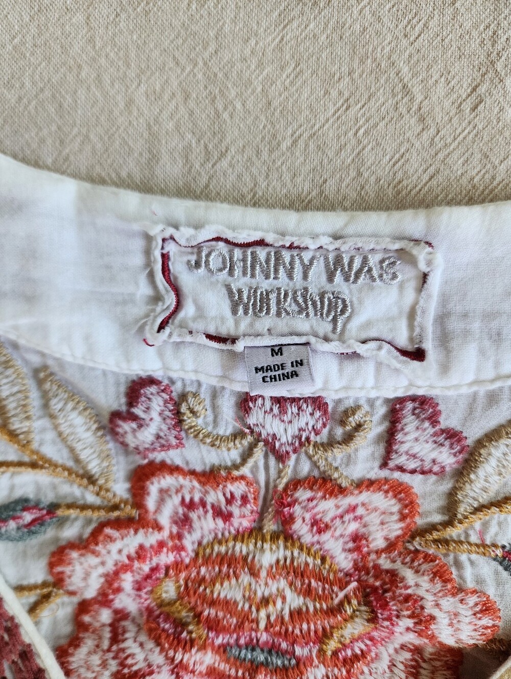 Johnny Was Violette Swing Blouse White with Floral Embroidery Eyelete Sleeves - Picture 3 of 5